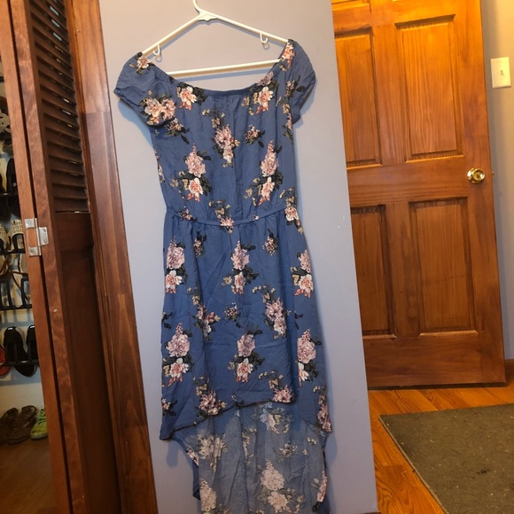 Off the shoulder floral dress! - Picture 2 of 2